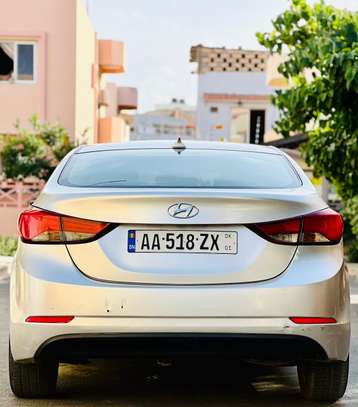 Hyunday Elantra 2016 image 2