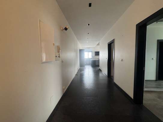 Duplex avec grand terrasse à louer aux Almadie corniche image 4