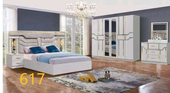 Ensemble chambre moderne gris clair tête rembourrée image 2