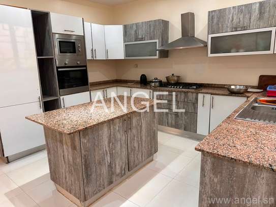 Ref_1839_GL  Villa R+2 à Touba Almadies image 14