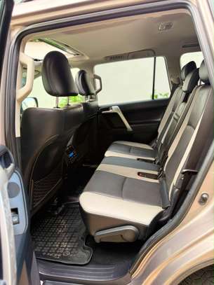 TOYOTA PRADO Lande Cruiser image 5
