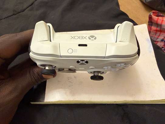 Microsoft Xbox manette sans fil blanche Xbox One/Series image 5