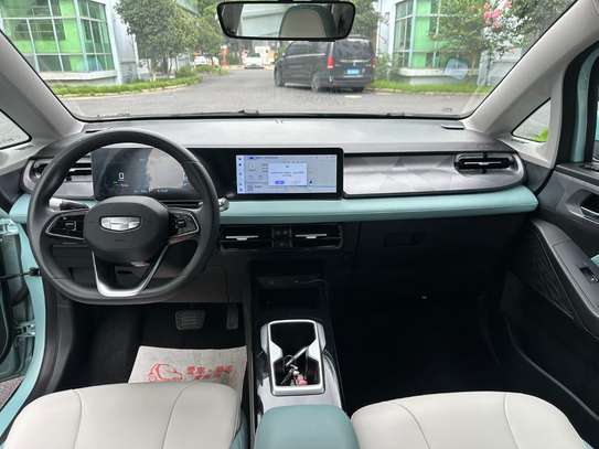 100 % électrique  Geely Geometry E  2023 image 15