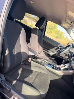 MITSUBISHI ECLIPSE CROSS   2019 image 8