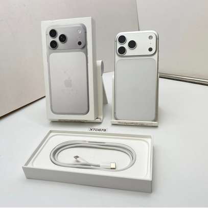 IPhone 17 Pro Max image 3