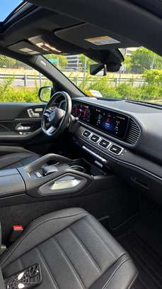 Mercedes-Benz GLS AMG 450 4MATIC 2025 image 8