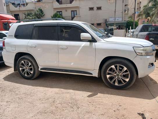 Toyota landcruser essence automatique v6 economie image 8