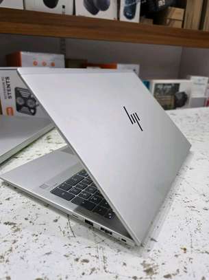 HP elitebook 765 16 inch G11 image 2
