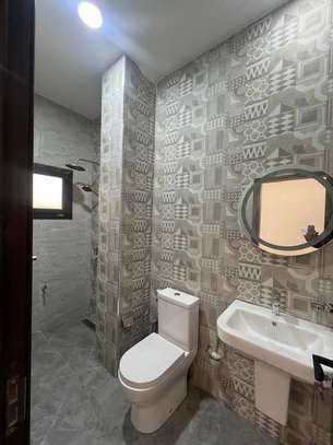 APPARTEMENT CITÉ BIAGUI image 8