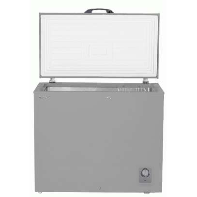 CONGELATEUR HISENSE HORIZONTAL 300LITRES GRIS FC26DD4SA/HA image 2