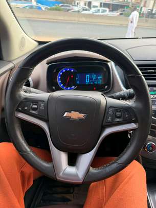 Chevrolet trax 2026 image 2