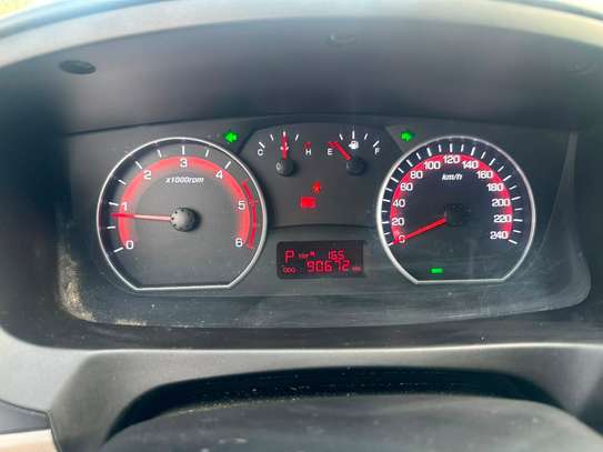 SsangYong Korando 4x4 Gris SUV robuste et confortable image 11