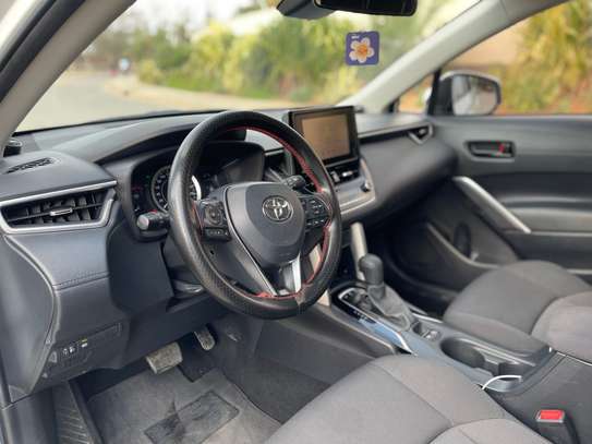 Toyota Corrola Cross image 10