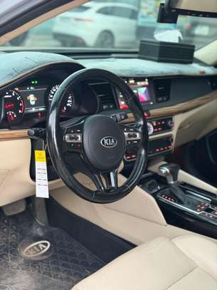 KIA K7 2018 image 10