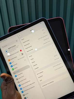 iPad 10th image 6