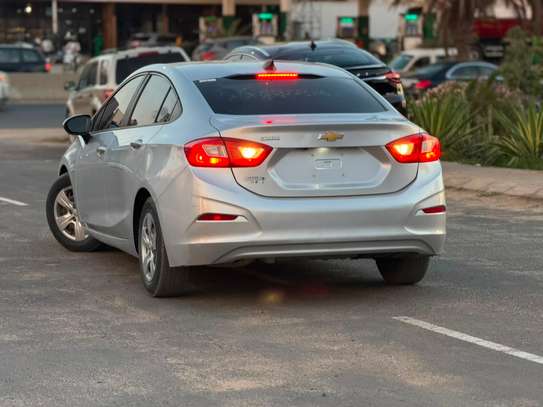 Chevrolet Cruze image 4