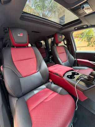 Toyota Land Cruiser 2024 image 12