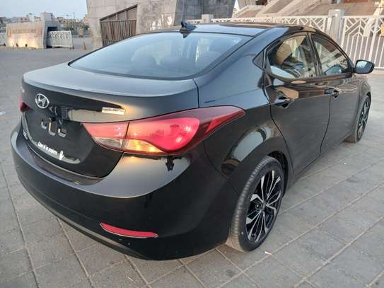 Hyundai Elantra 2016 Automatique essence image 5