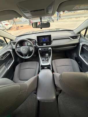 Toyota rav4 Anne 2021 image 9