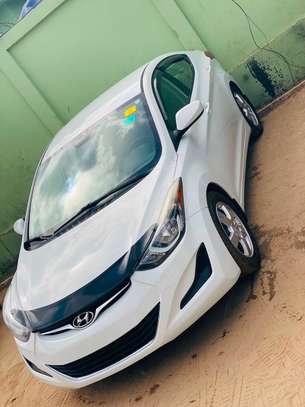 Hyundai Elantra image 3