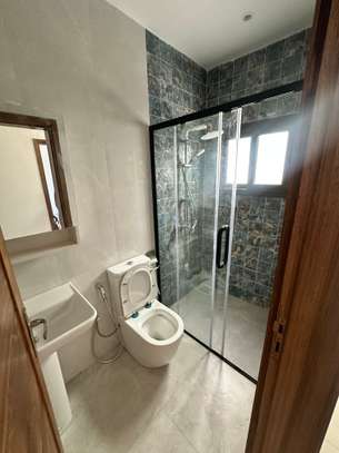 TRES BELLE APPARTEMENT À LOUÉ F4 T4 HANN MARISTE image 12