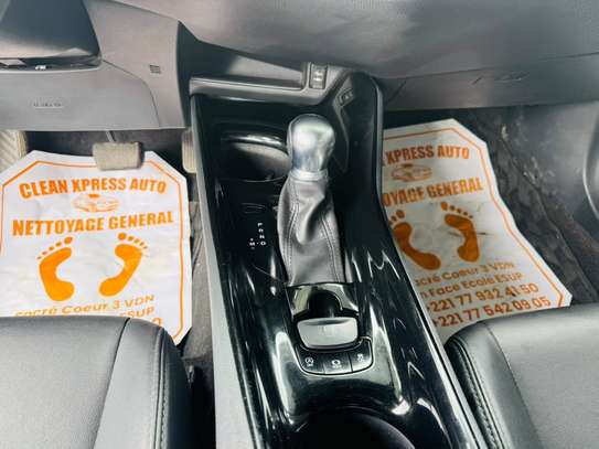 TOYOTA RAV4 2018 image 4