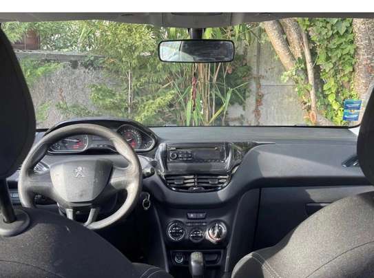 Peugeot 208 Diesel manuel image 6