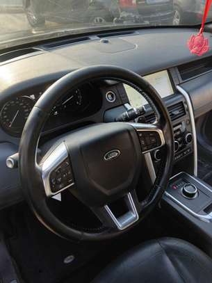 Land Rover Discovery 2017 image 6