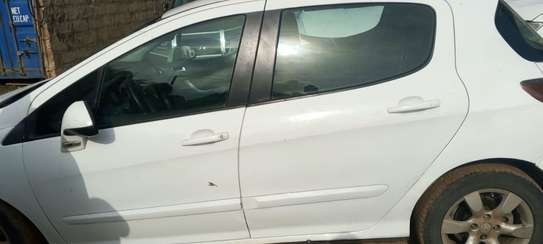 Peugeot 308 blanche fiable consommation Climatisé image 3