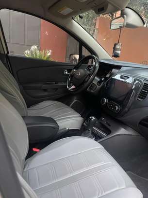 RENAULT QM3 2017 image 8
