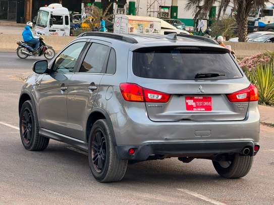 Mitsubishi Outlander 2017 image 8