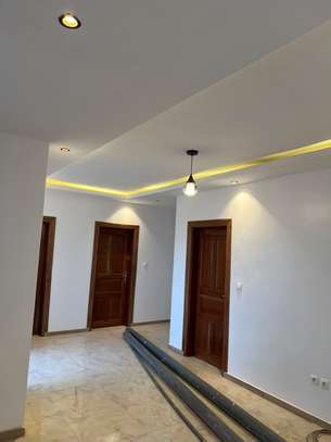 maison 185m2 à vendre à Ndiakhirate image 7