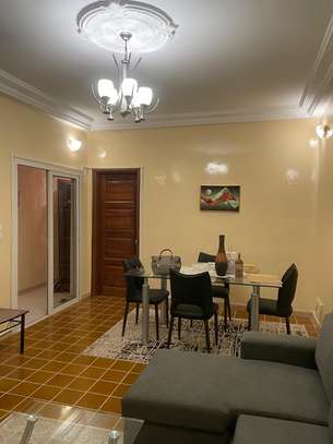 Appartement meublé 2 chambres à louer – Derklé Liberté 5 image 3