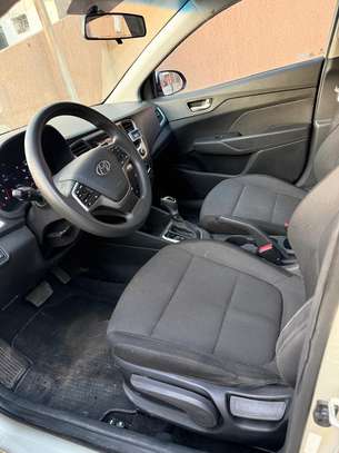 HYUNDAI accent  Année *2018* image 9