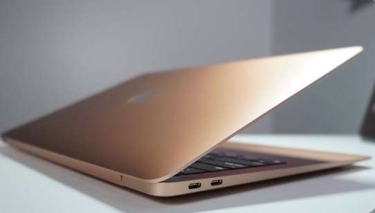 MacBook Air M1 Gold image 3