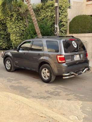 Ford escape image 6