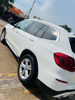 BMW X3 SUV xdrive 30i compact blanc performant image 14