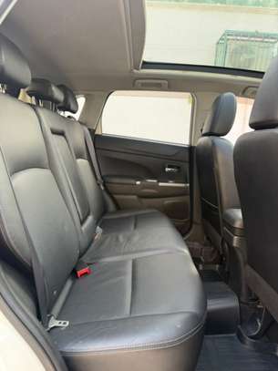 Mitsubishi outlander limited image 6