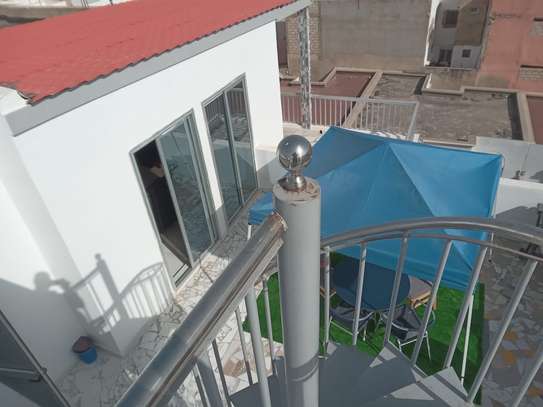 Duplex à louer à la cité golf sud image 3