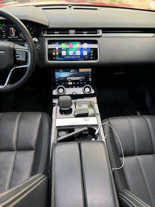 Range Rover Velar 2021 image 10