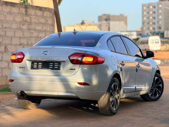 Renault sm3 image 5