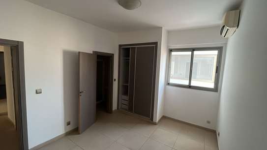 Appartement lumineux avec balcon  F4 à Mermoz image 4