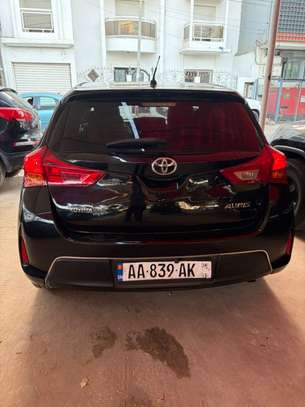 Toyota auris Anne 2015 image 3