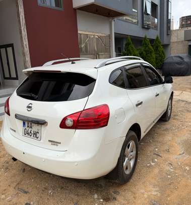 Nissan roque 4x4 image 13
