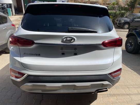 Hyundai Santa Fe 2019 image 10