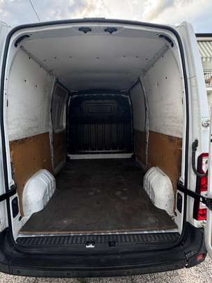 Renault Master image 8