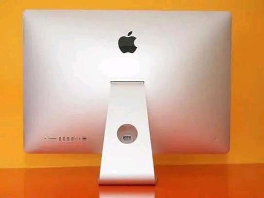 Imac  2017 écran  21.5 pouces image 3