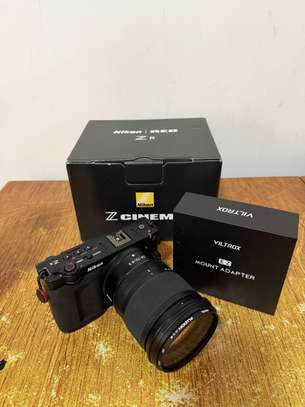 Nikon ZR + Objectif 24-70mm f/4 S + Bague Viltrox Lens Sony image 4