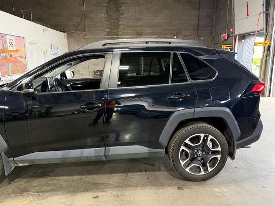 Toyota RAV 4 2019 image 10