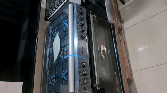 Cuisinière gaz 4 feux avec four intégré compacte image 4
